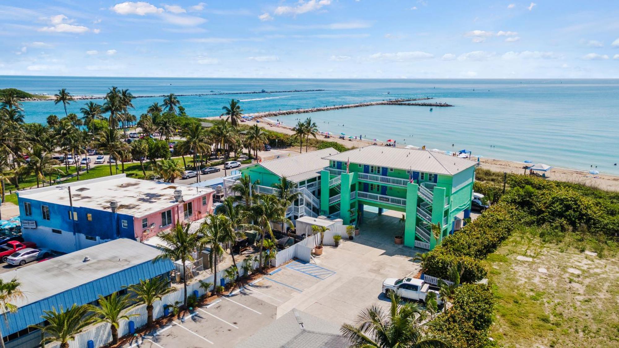 Ocean View Hotel Room With Balcony- King Bed #21 Fort Pierce Eksteriør billede